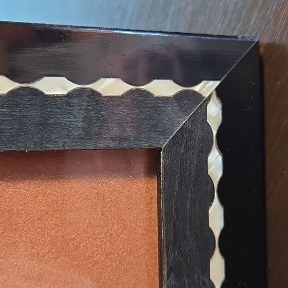 Italy Bella Laminated Wood Frame Mother Of Pearl Inlay For A 5 x 7 Photo - Picture 4 of 6